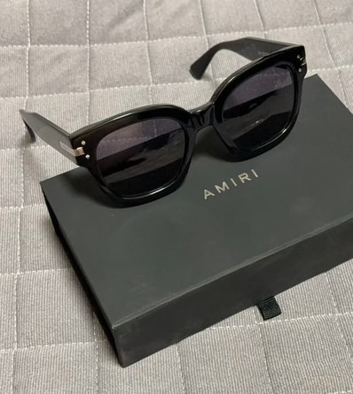 AMIRI classic logo sungrasses