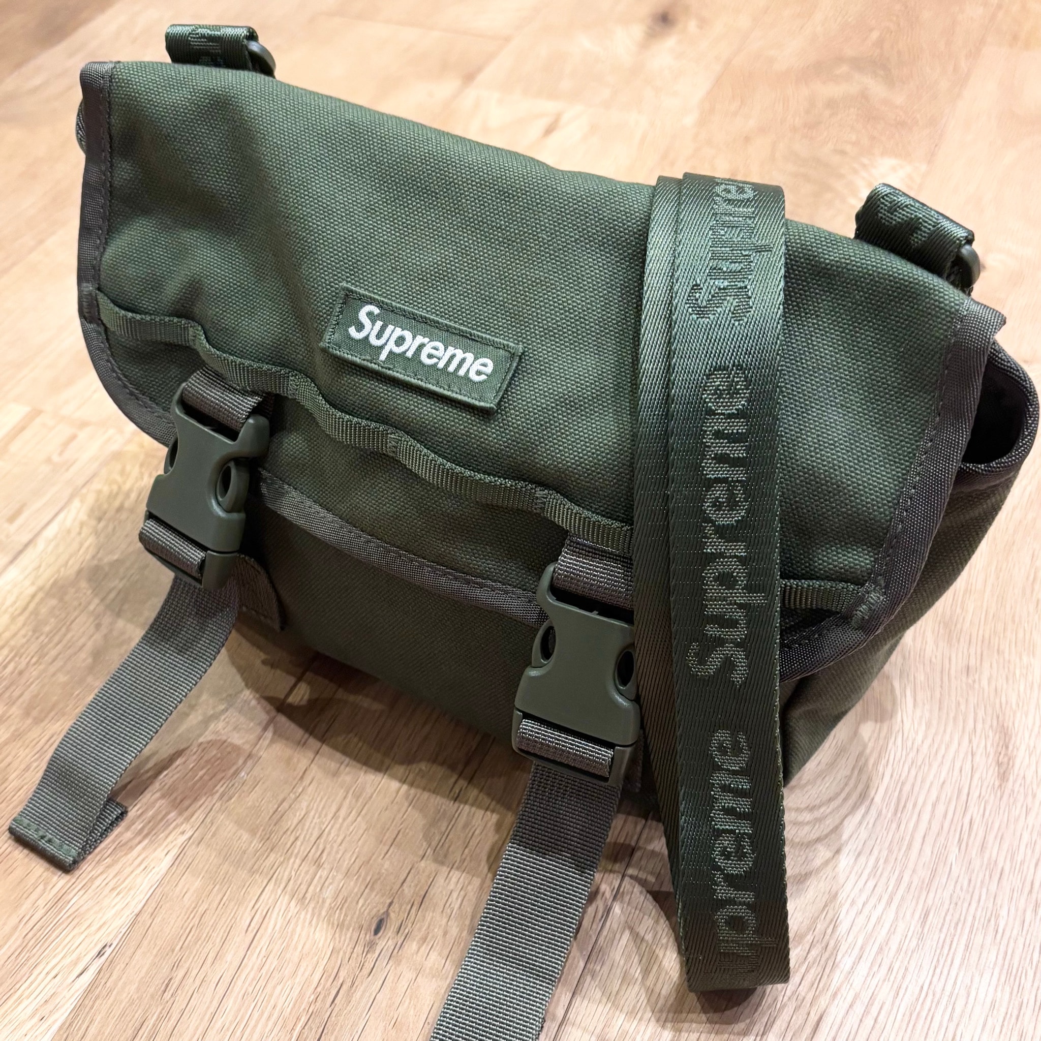 Supreme 25SS Mini Messenger Bag "Olive"