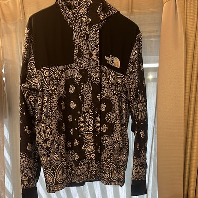 Supreme The North Face Bandana Mountain Parka "Black"