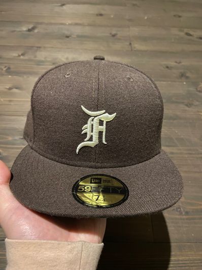 FEAR OF GOD ESSENTIALS New Era Fitted Cap "Brown"