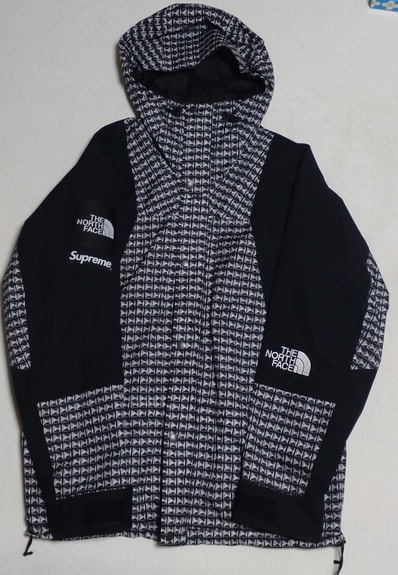 Supreme x The North Face Studded Mountain Light Jacket "Black"