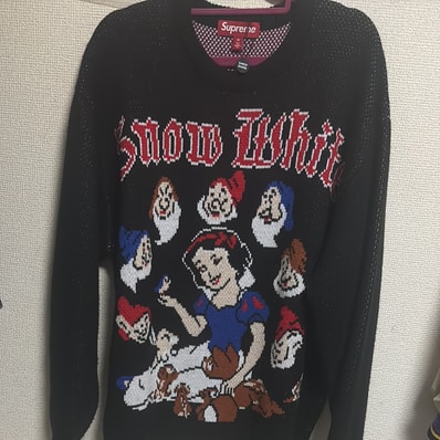 Supreme Snow White Sweater "Black"