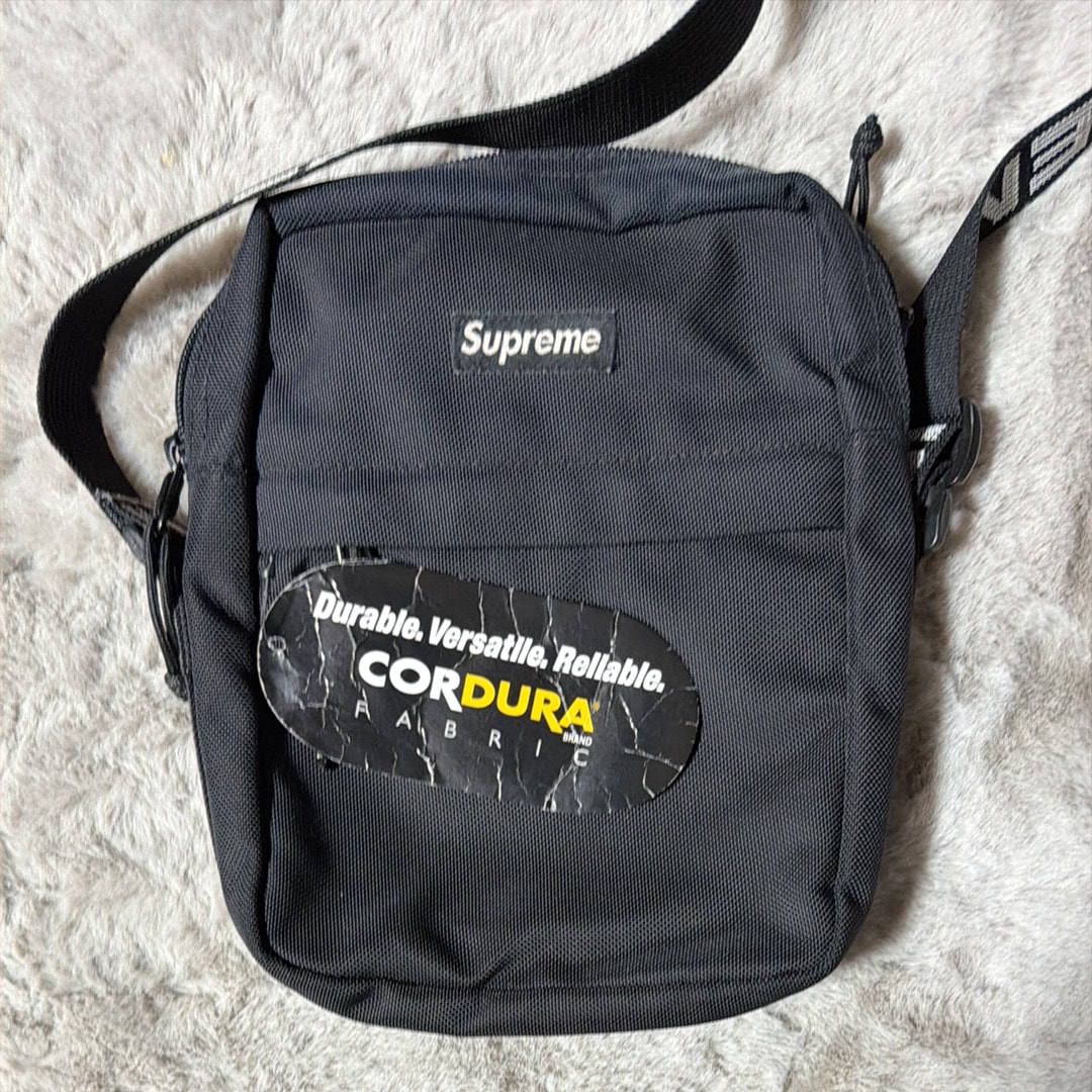 Supreme 18SS Shoulder Bag 