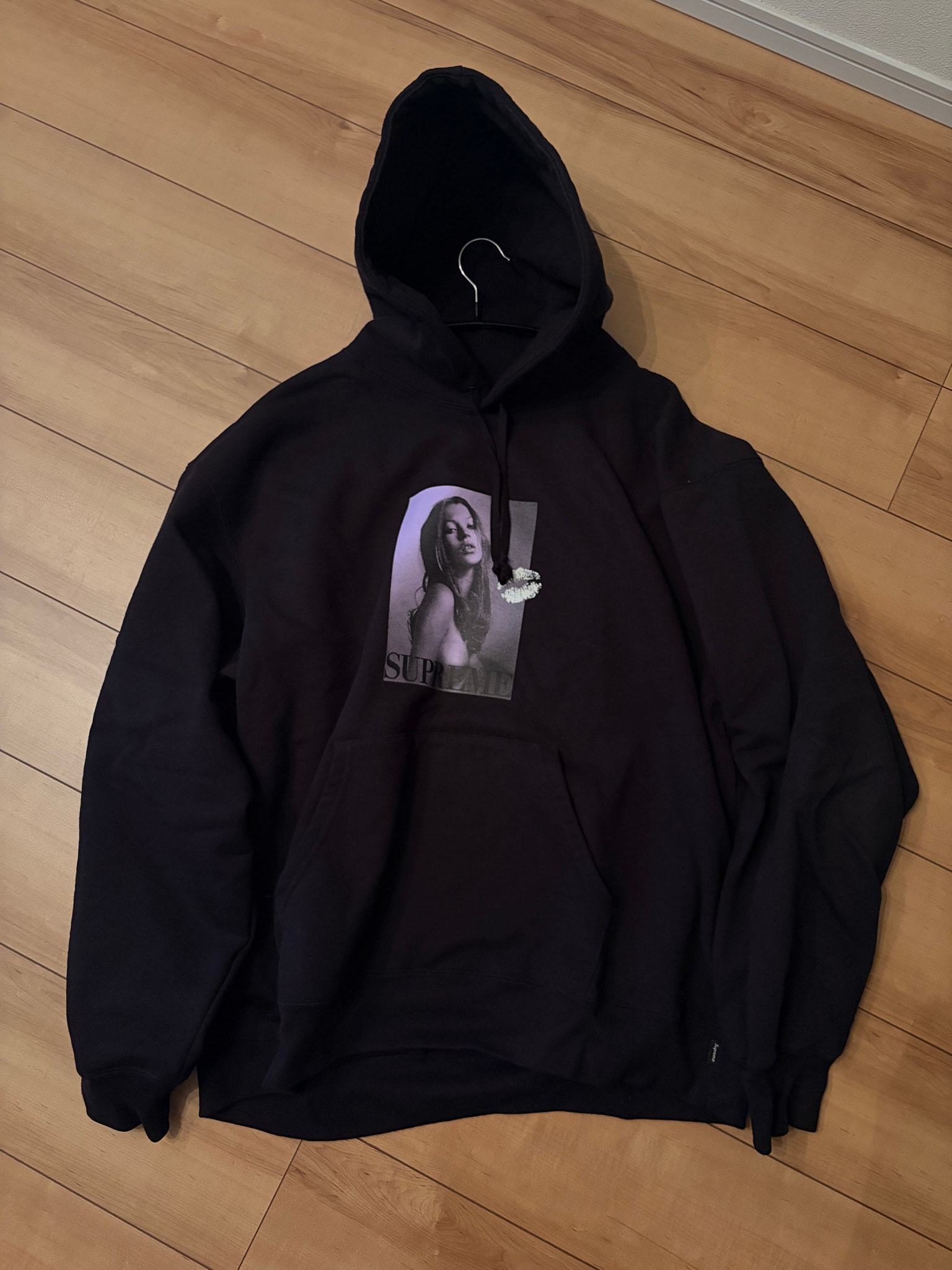 Supreme Kate Moss Hooded Sweatshirt "Black"