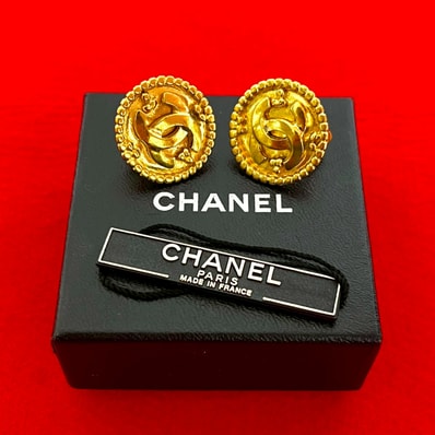 CHANEL シャネル ココマーク GP イヤリング ゴールド
304-2