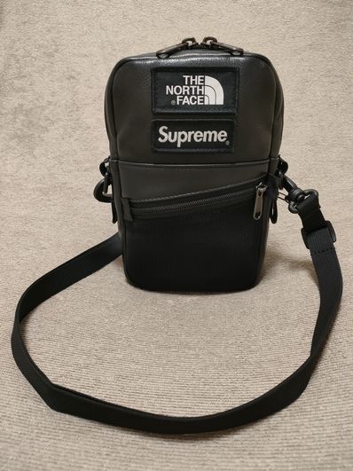 Supreme x The North Face Leather Shoulder Bag "Black"