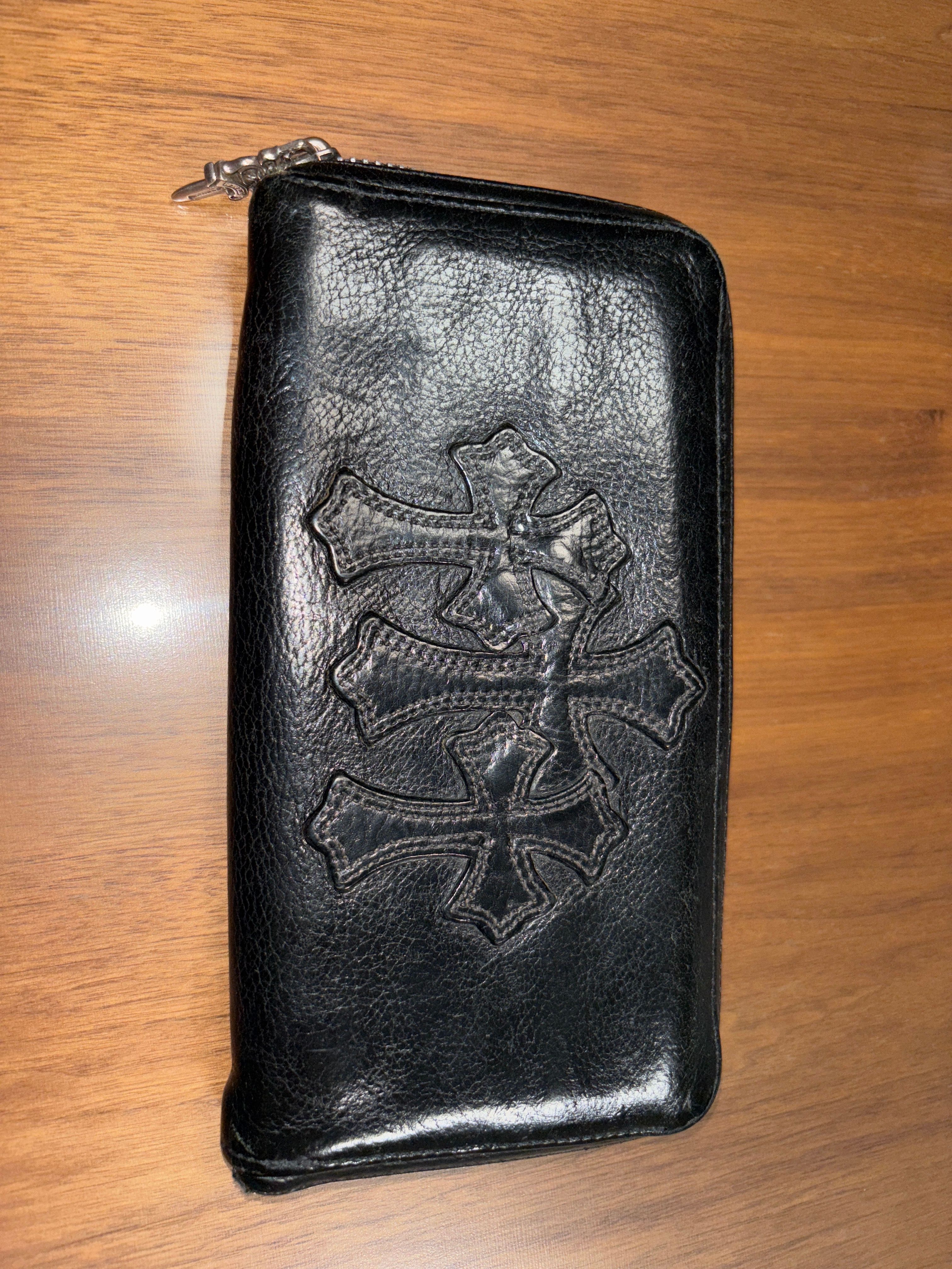 Chrome Hearts REC F Light Leather Zip Wallet / 3 Cemetary Cross "Black"