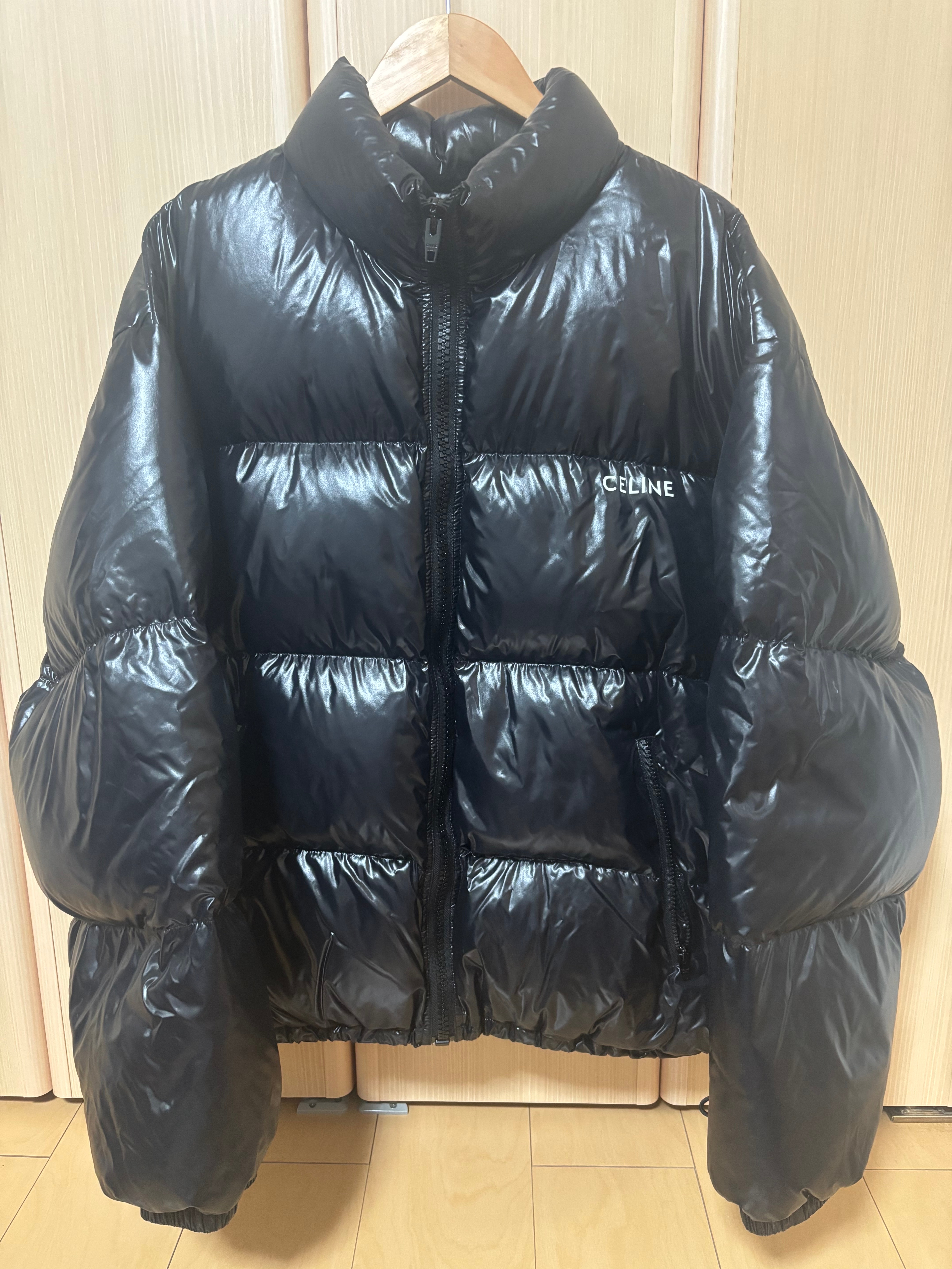 CELINE ブラックダウンジャケット ワンポイントロゴ ブラック サイズ54