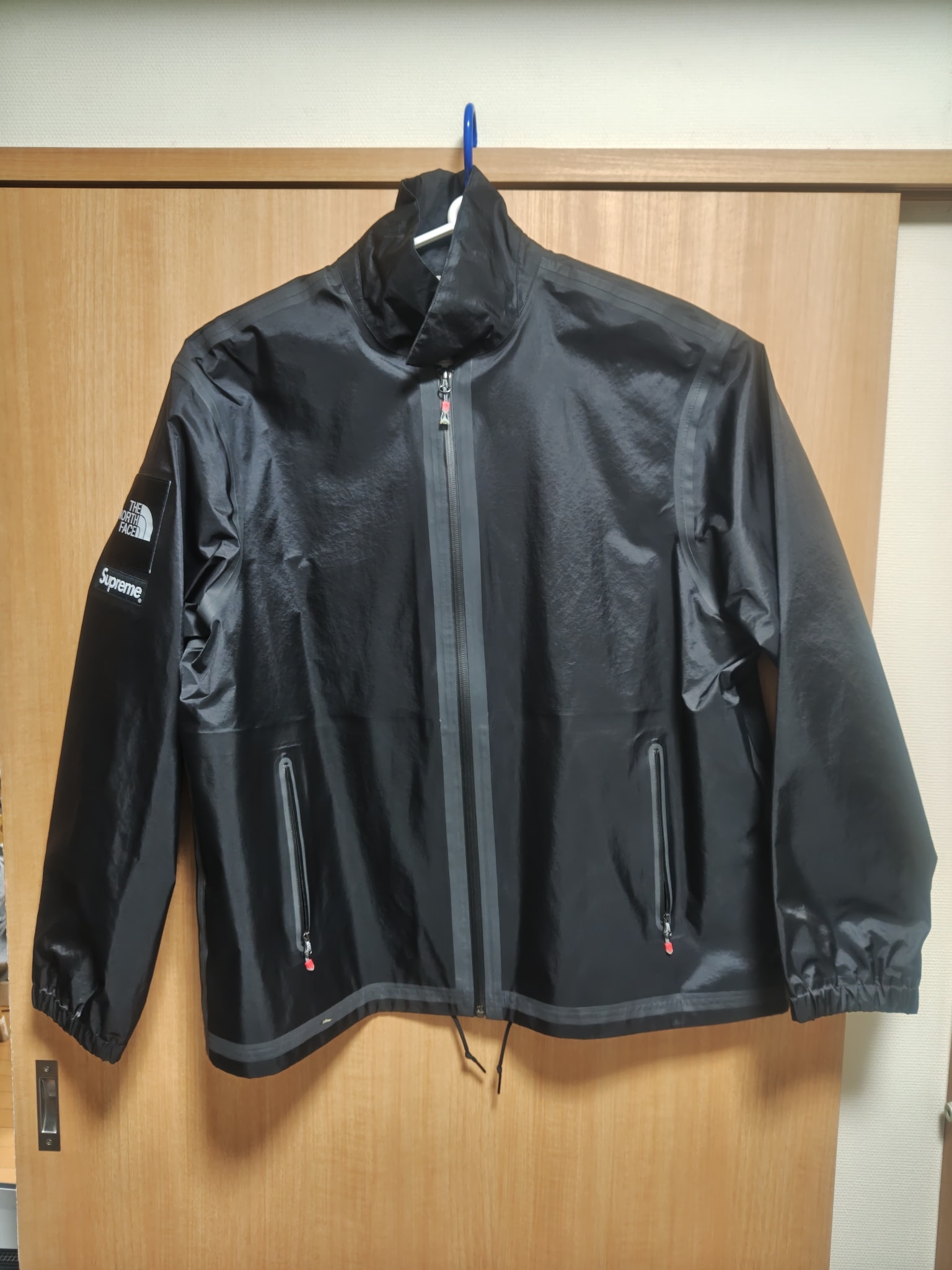 Supreme x The North Face Summit Series Outer Tape Seam Coaches Jacket "Black"