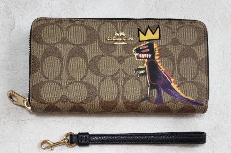 新作 コーチCOACH ×バスキアコラボ 恐竜 レキシー Rexy 長財布
