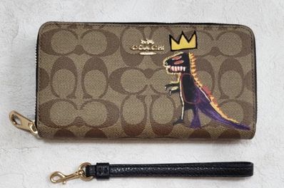 新作 コーチCOACH ×バスキアコラボ 恐竜 レキシー Rexy 長財布