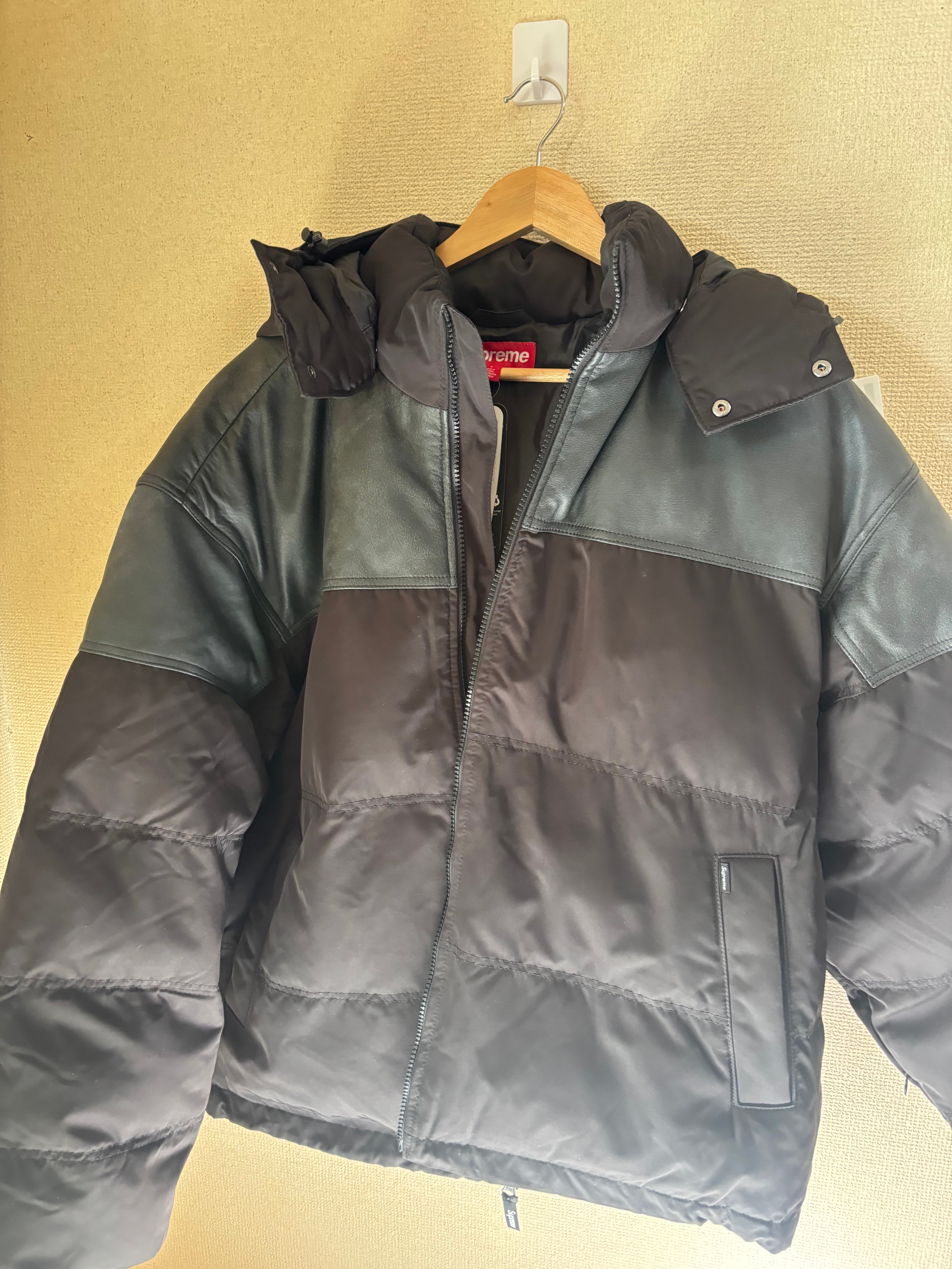 Supreme Leather Yoke Puffer Jacket "Black"