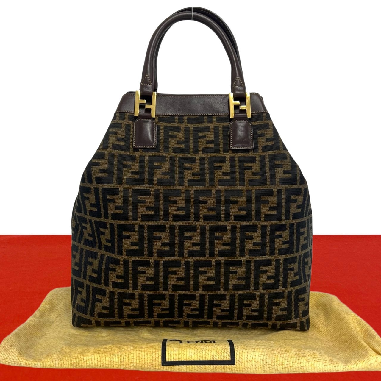 FENDI フェンディ ズッカ FF 柄 キャンバス レザー ハンドバッグ ブラウン
62370