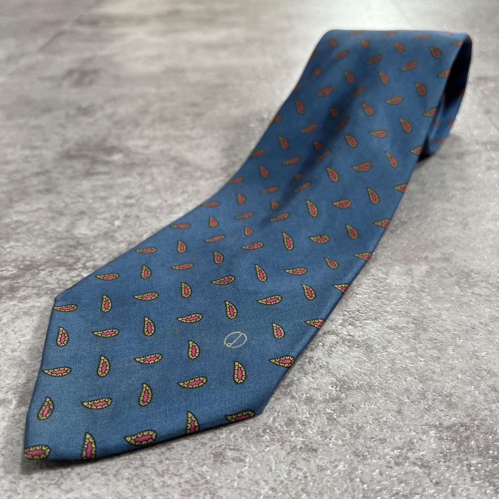 【Dunhill】ダンヒル dロゴ ペイズリー柄 ネクタイ しずく ドロップ 小紋模様 縦横に並ぶモチーフ 総柄 織り模様 ブルー ピンク メンズ