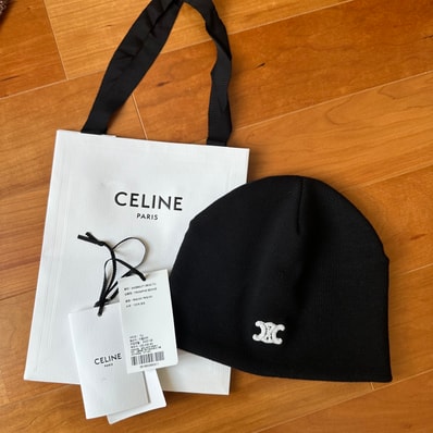 セリーヌ トリオンフ ビーニー
