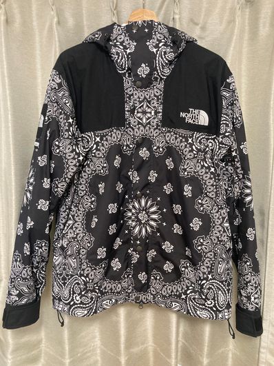 Supreme The North Face Bandana Mountain Parka "Black"