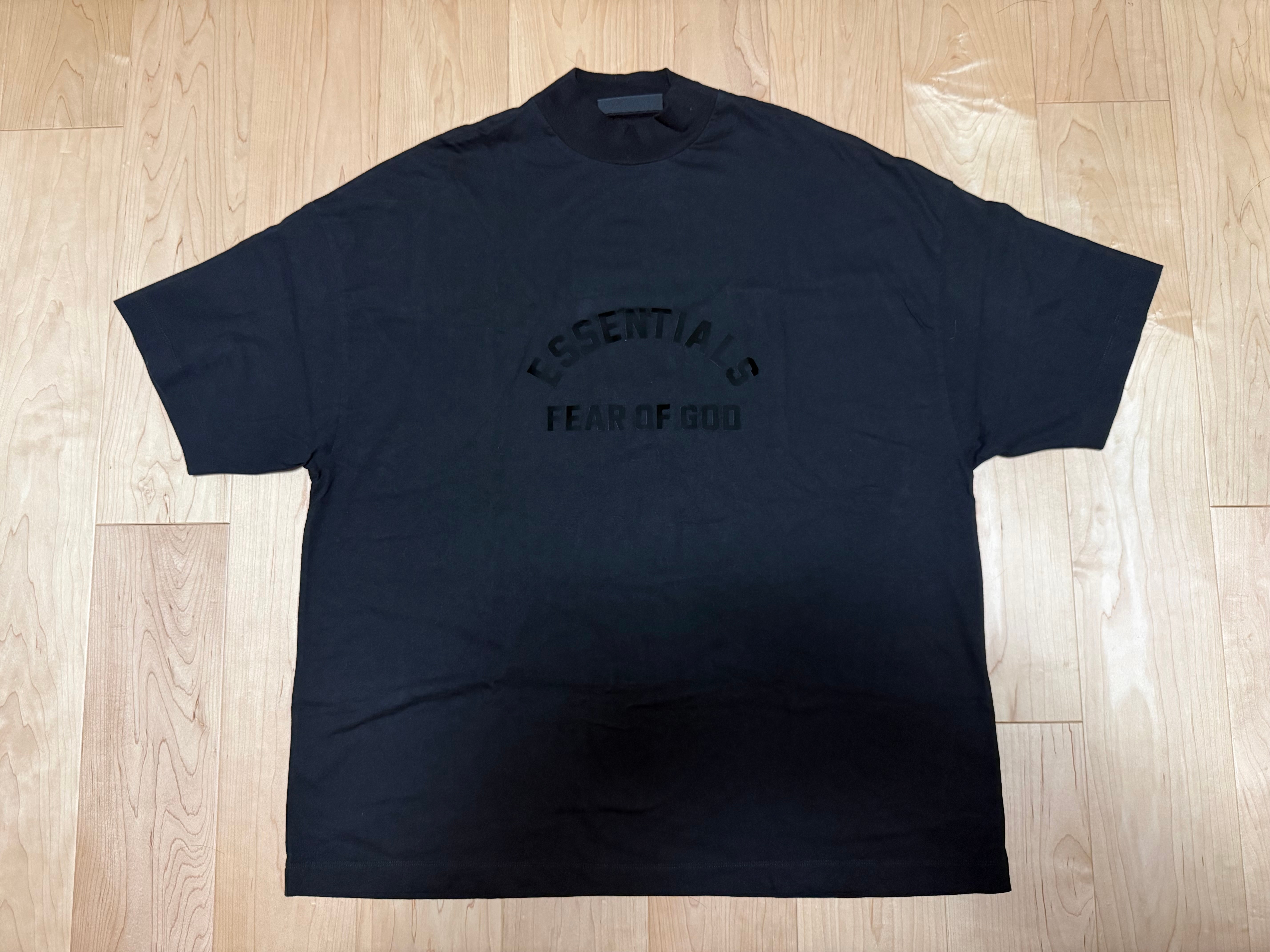 FEAR OF GOD ESSENTIALS Tee "Black"