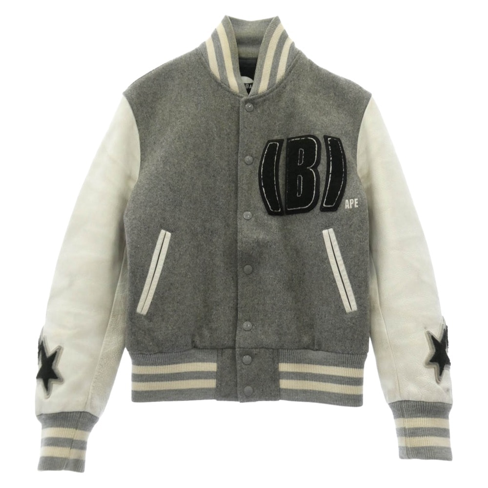A BATHING APE アベイシングエイプ スタジャン Cowhide Varsity jacket 牛革 袖 レザー BAPSTA  B ワッペン スタジャン バーシティジャケット グレー グレー系 XS【中古】