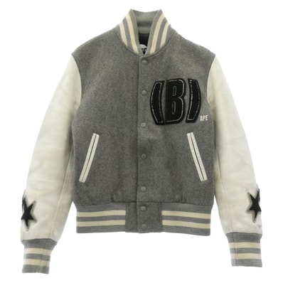 A BATHING APE アベイシングエイプ スタジャン Cowhide Varsity jacket 牛革 袖 レザー BAPSTA B ワッペン スタジャン バーシティジャケット グレー グレー系 XS【中古】