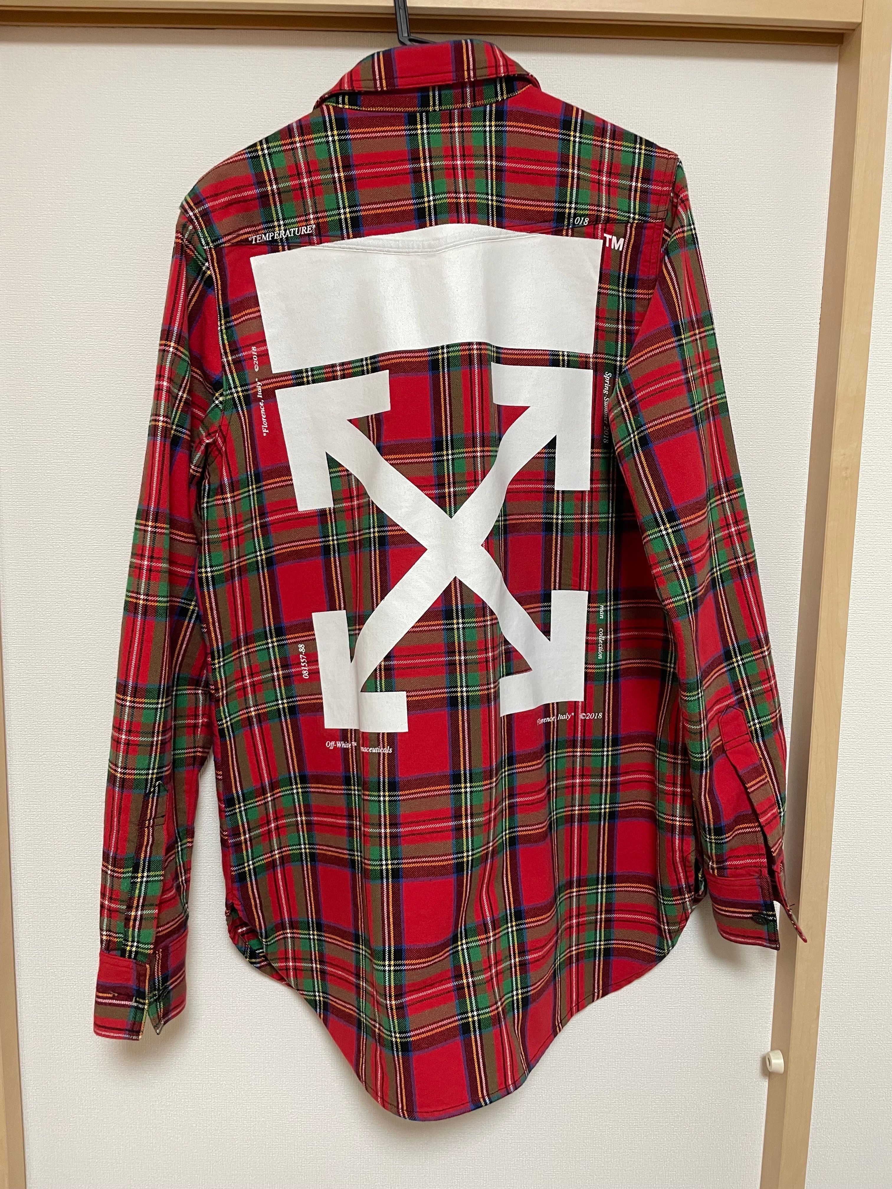 オフホワイト 長袖シャツ