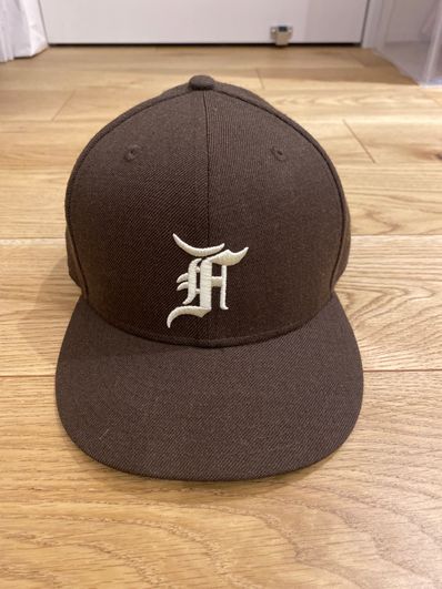 FEAR OF GOD ESSENTIALS New Era Fitted Cap "Brown"