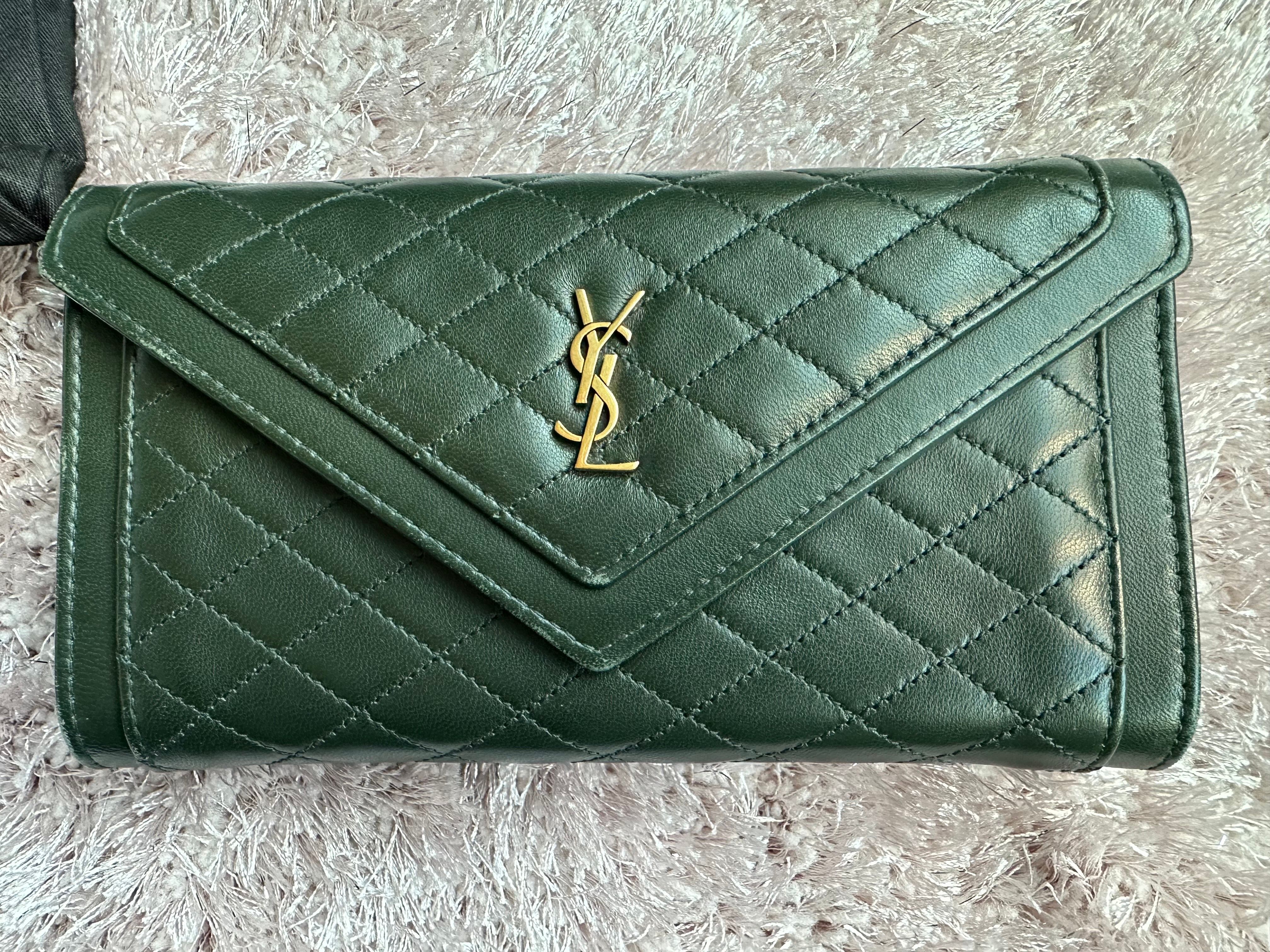 ゲイビーラージフラップウォレット(ラムスキン&キルティング)