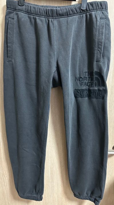 Supreme x The North Face Pigment Printed Sweatpant "Black"