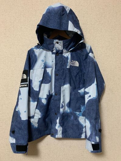 Supreme x The North Face Bleached Denim Print Mountain Jacket "Indigo"