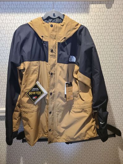 The North Face Mountain Light Jacket "Utility Brown(UB)"