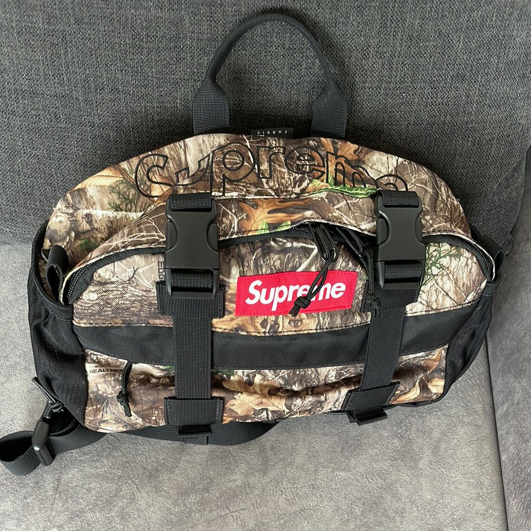 Supreme Waist Bag (19FW) 