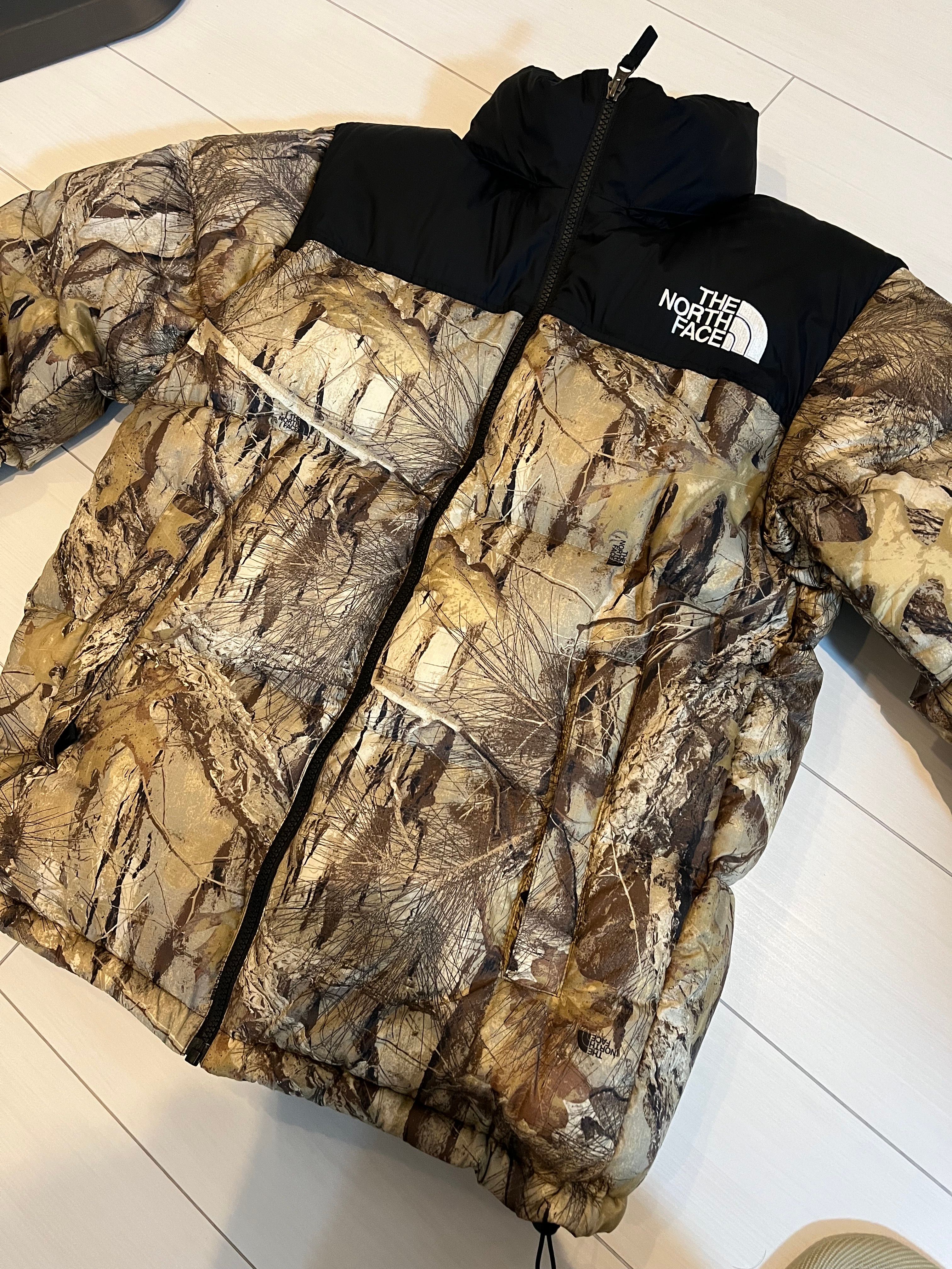 The North Face NOVELTY NUPTSE JACKET 日本版 "Leaves"