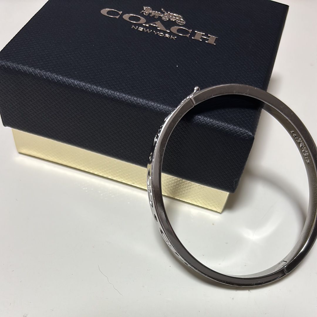 COACH(コーチ) バッグ・財布 人気の新作/中古通販【スニーカー