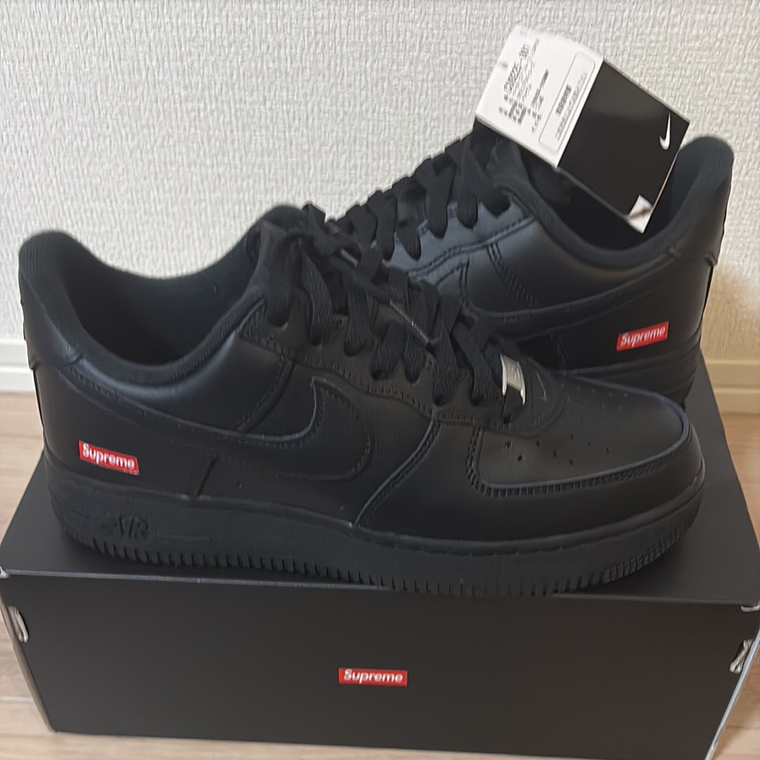 Supreme × Nike Air Force 1 Low "Black"
