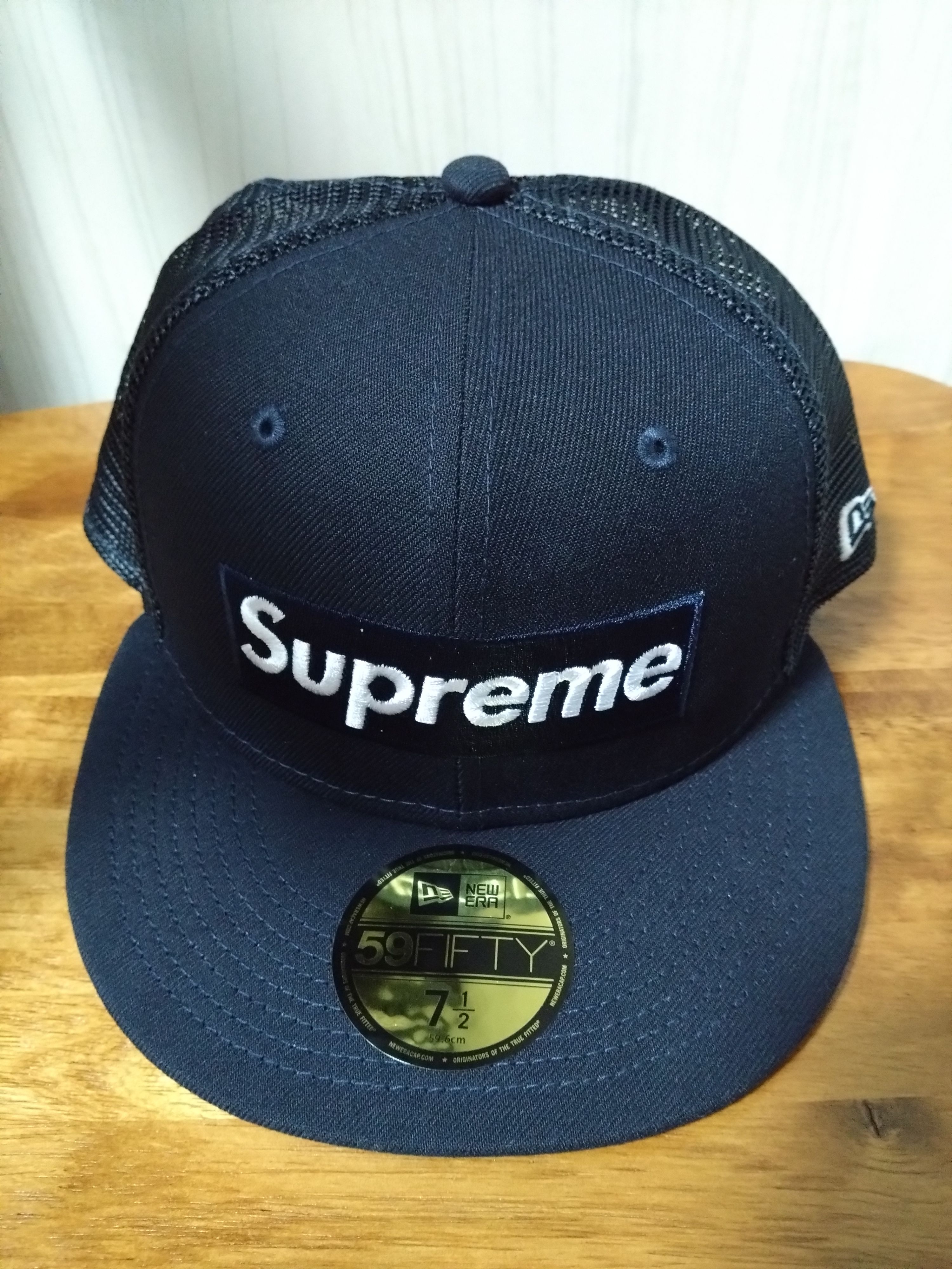 SUPREME NEW ERA  BOX LOGO MESH CAP 