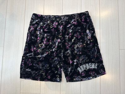 Supreme Floral Velour Short "Black"