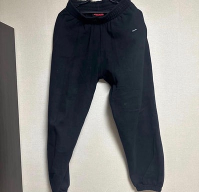 Supreme Small Box Sweatpant "Black"