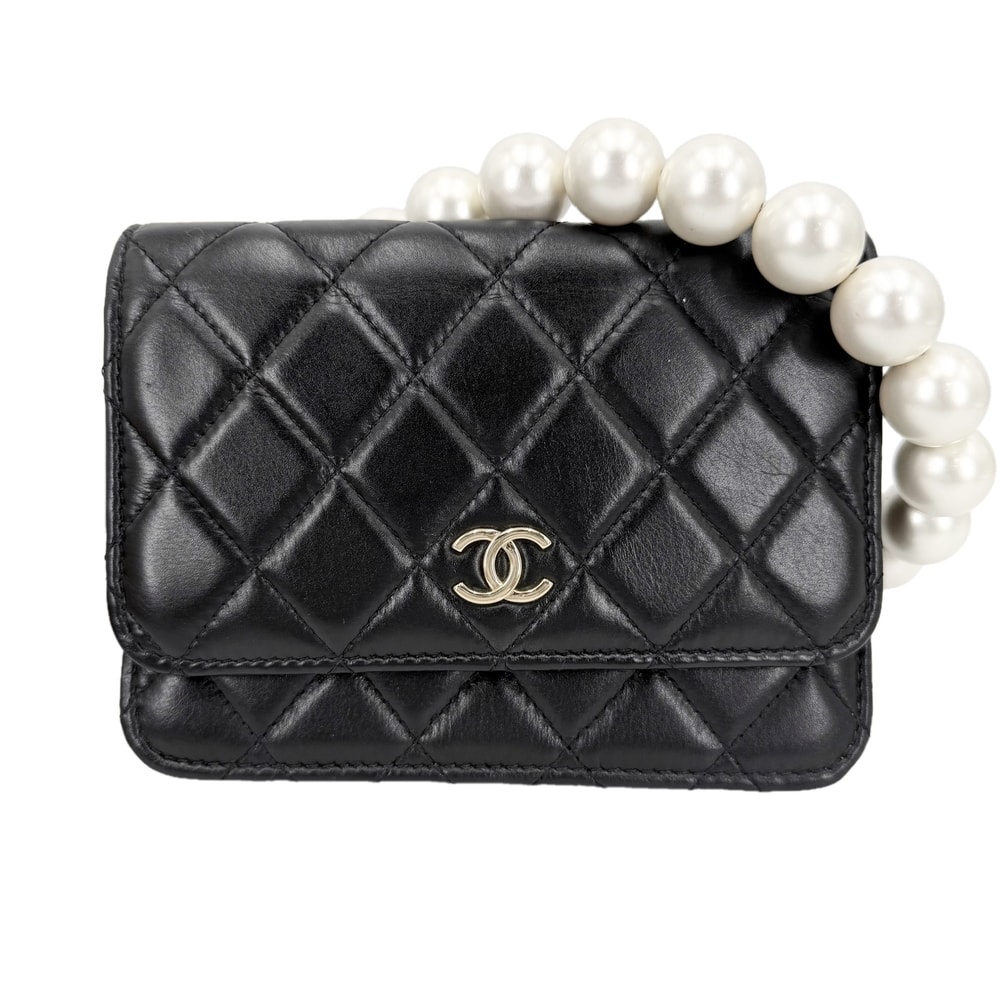 CHANEL シャネル チェーンウォレット マトラッセ ココマーク ショルダーバッグ 肩掛け 斜め掛け ミニバッグ レザー フェイクパール ブラック 黒 ゴールド金具 レディース【中古品】