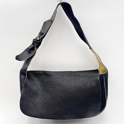 MIU MIU(ミュウミュウ)ヴィンテージ レザーショルダーバッグ ワンショルダー ブラック ナッパ調レザー 結びデザイン レディース【中古】