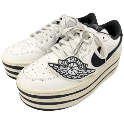 NIKE ナイキ スニーカー エアジョーダン1 トリプルスタック 厚底 靴 10.5サイズ 約27.5cm レザー ホワイト 白 ブラック 黒 レディース 美品【中古品】