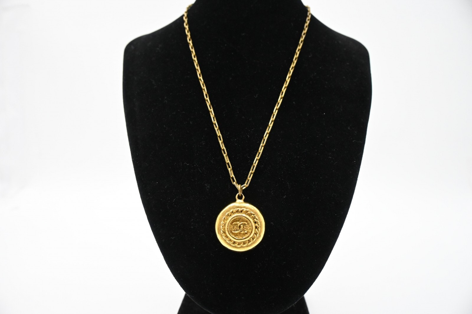 シャネル ヴィンテージ CC ロゴ ネックレス ゴールドプレーテッド