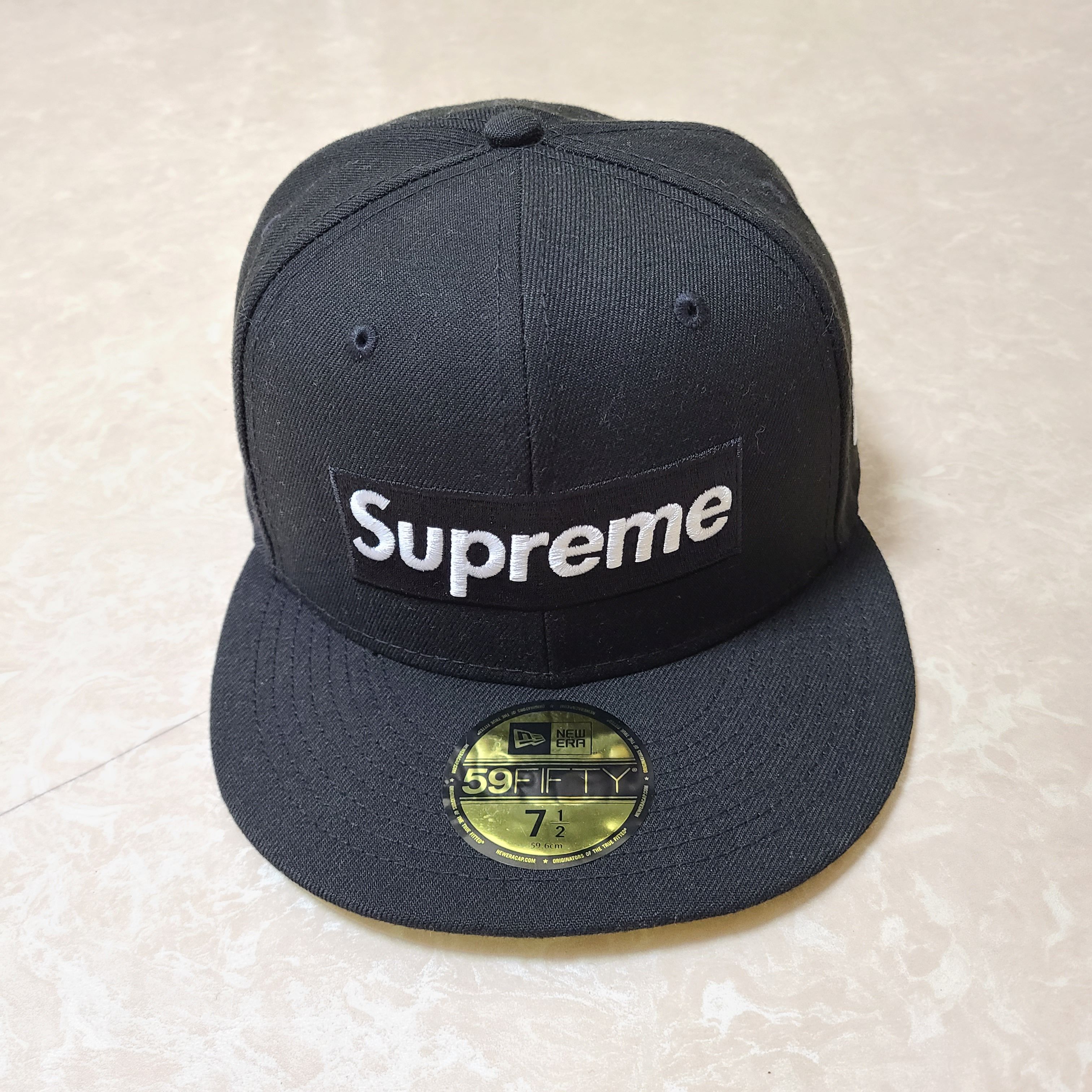 Supreme No Comp Box Logo New Era "Black"