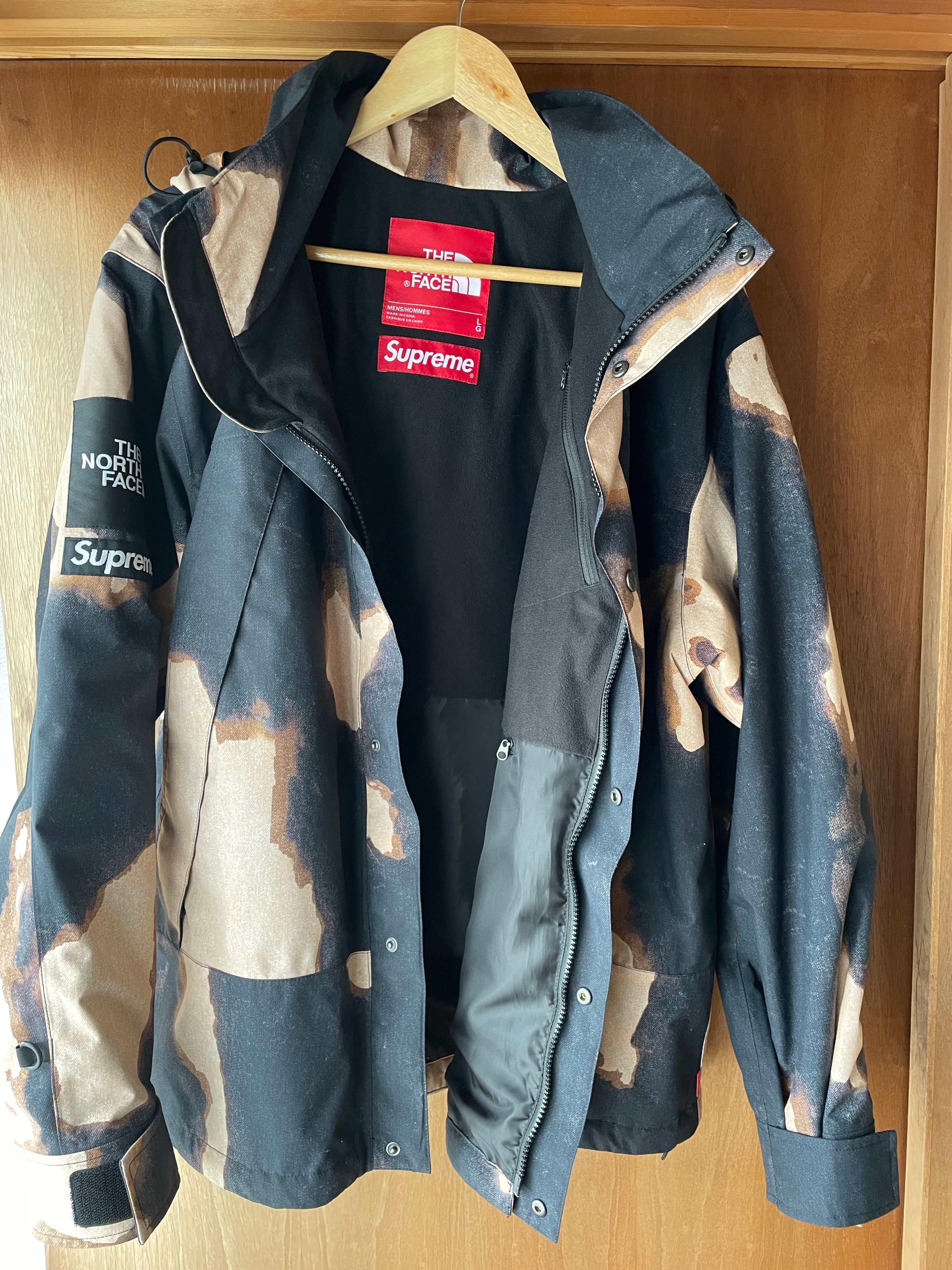 Supreme x The North Face Bleached Denim Print Mountain Jacket "Black"