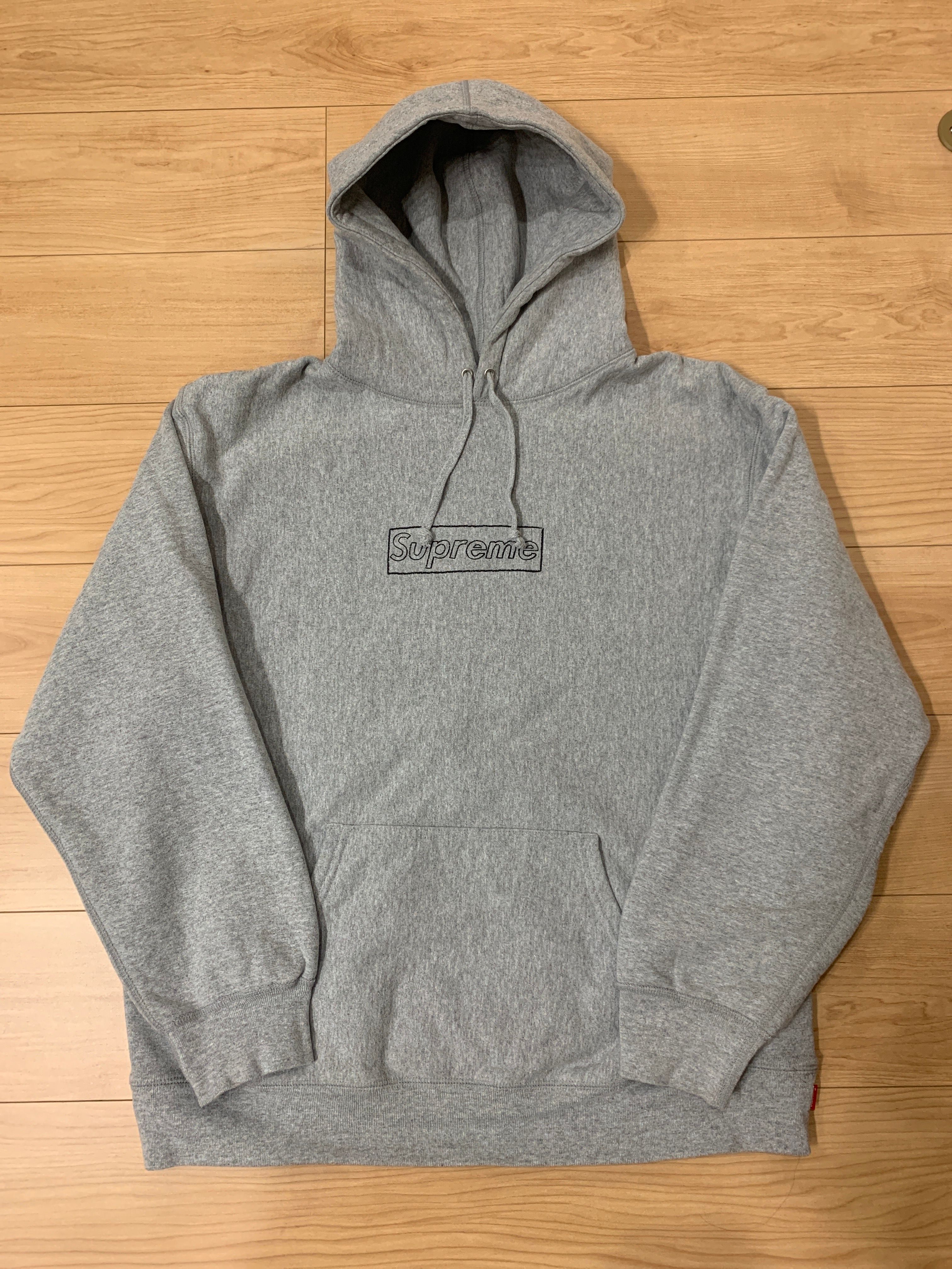 Supreme KAWS Chalk Logo Hooded Sweatshirt "Grey"(2021)