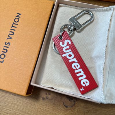 Supreme / Louis Vuitton KeyHolder "Red"