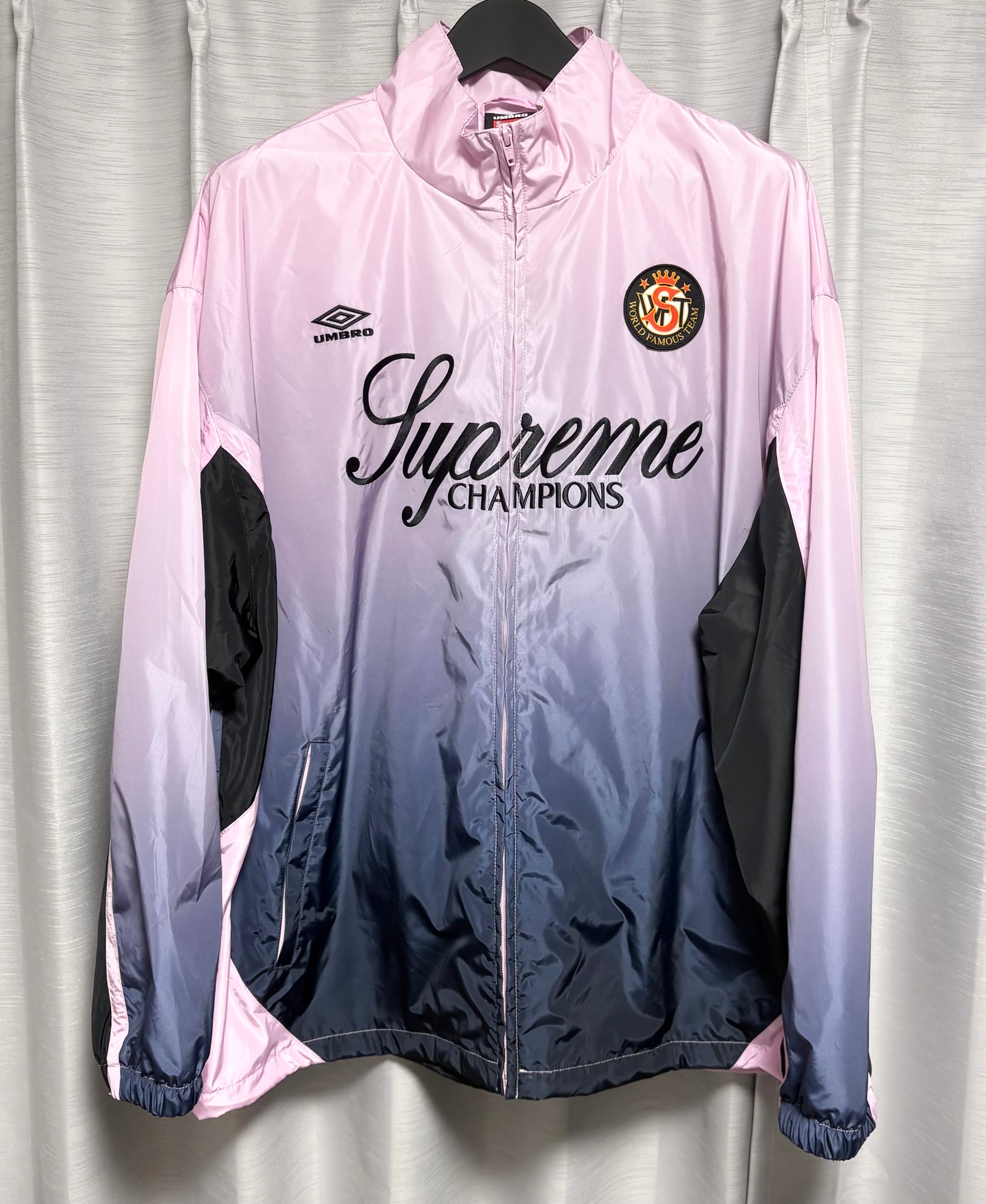 Supreme x Umbro Gradient Track Jacket "Pink"