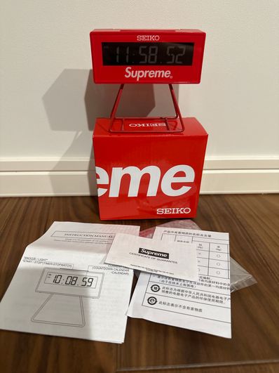 Supreme / Seiko Marathon Clock "Red"