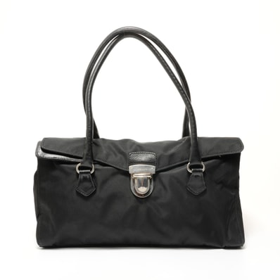 プラダ PRADA ナイロン トライアングルロゴ ショルダーバッグ【中古】