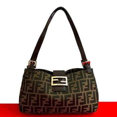 FENDI フェンディ マンマバケット ズッカ FF 柄 レザー キャンバス ショルダーバッグ ブラウン
33733