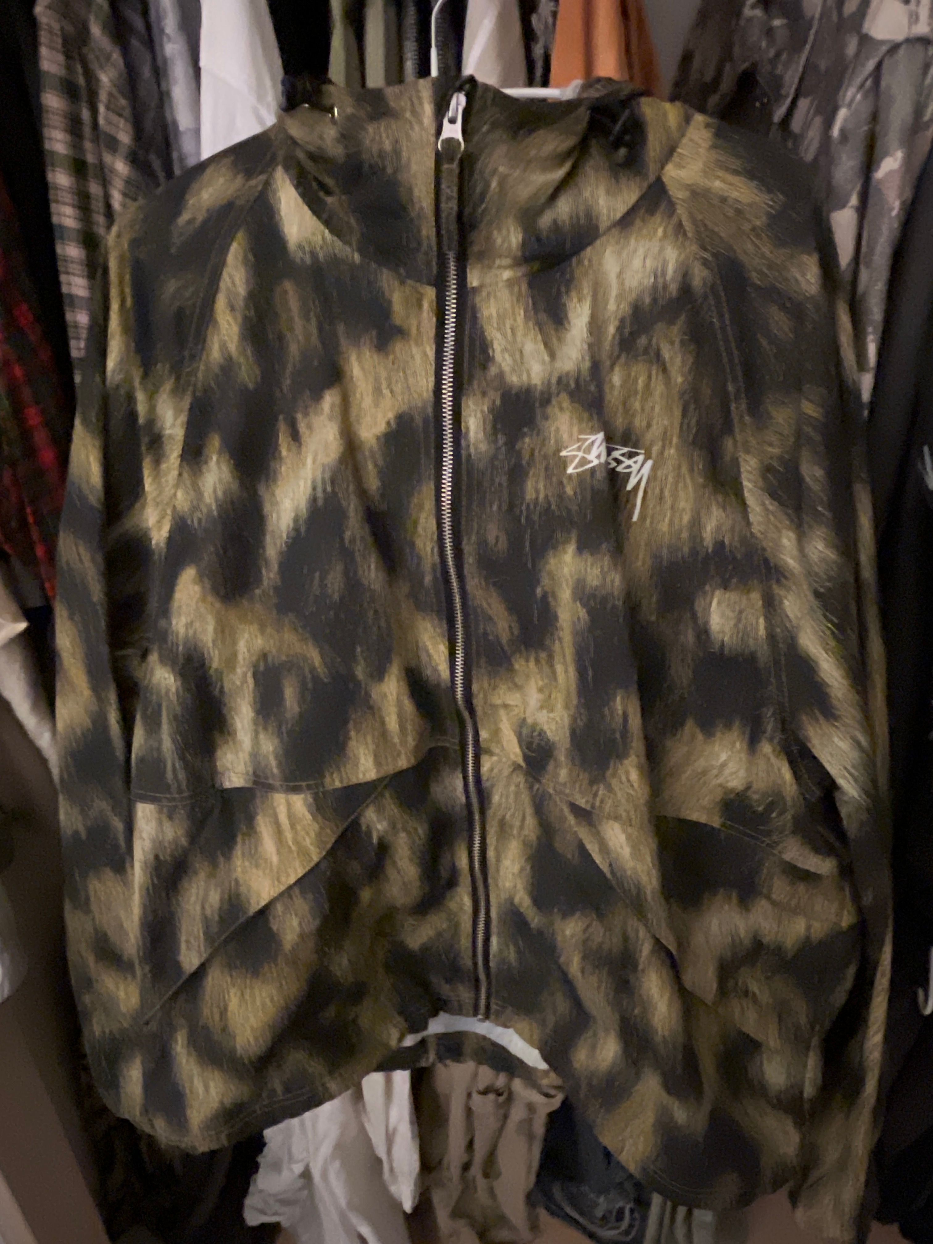 Stussy Beach Shell Fur Print "Brown"