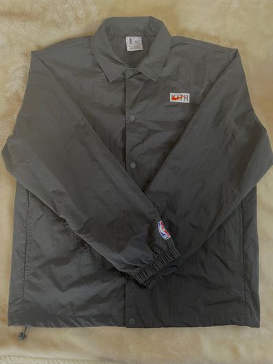 Kith x Nike x New York Knicks Coaches Jacket "Black"
